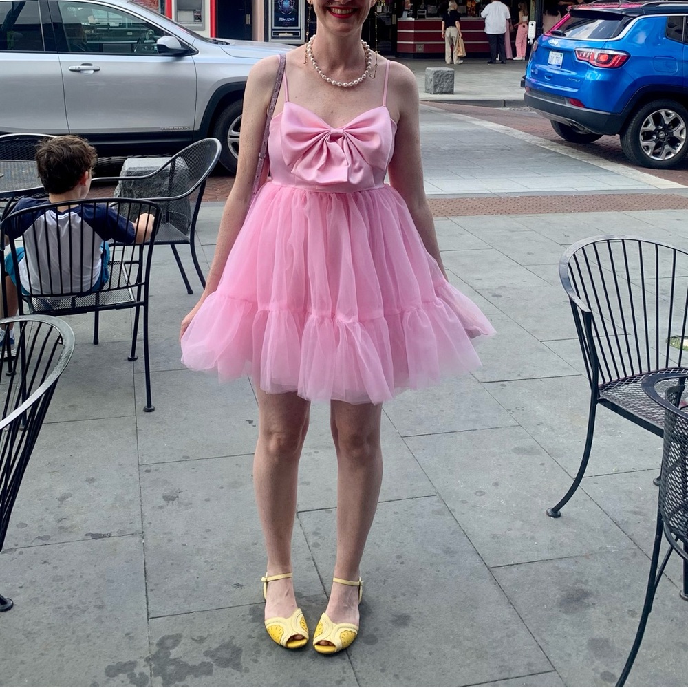 Pastel pink bow tulle mini prom dress. Barbie core